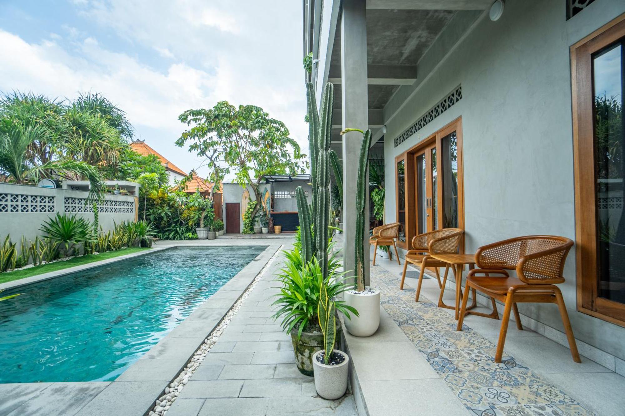 The Breeze Stay And Surf Canggu Eksteriør billede